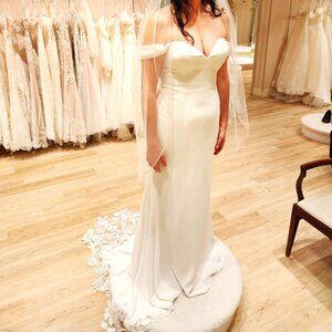 Wedding Dress by Enzoani, size 12